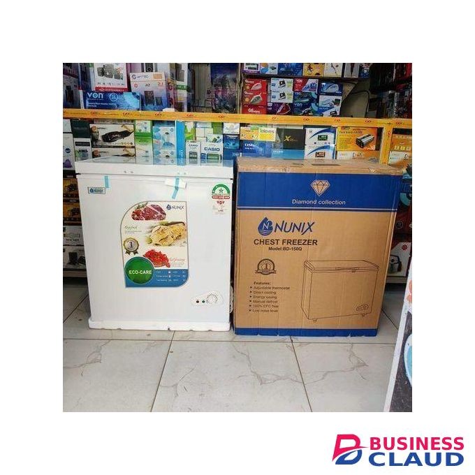 Nunix Large Capacity Chest / Deep Freezer with Ecocare and Energy Saving Technologies+ Free Freezer Guard