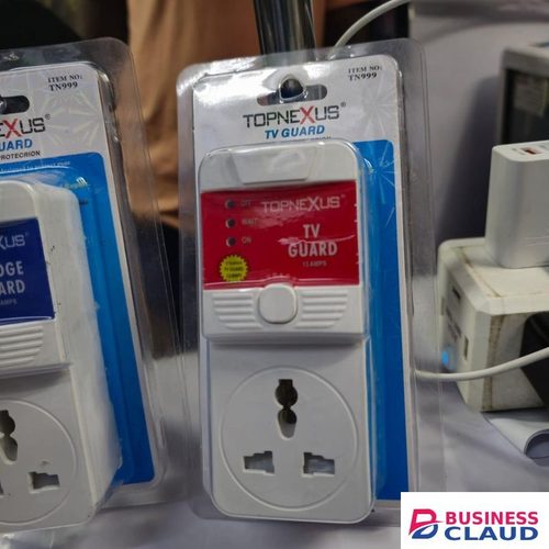 TOPNEXUS TN999 TV and Fridge Guard – Reliable 13 Amp Surge Protector for Protecting Home Appliances