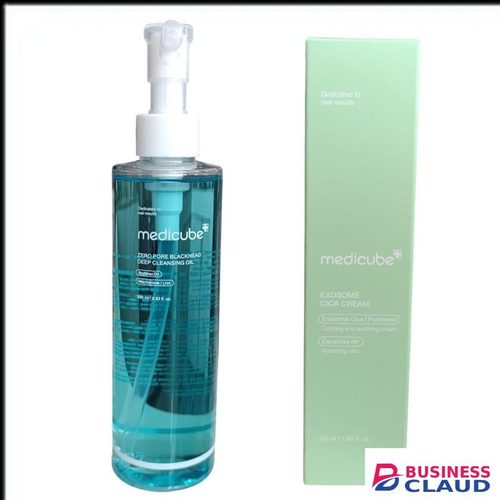 Medicube Exosome Cica Cream + Zero Pore Blackhead Deep Cleansing Oil. Moisturizes, Remove Blackheads, Redness, Breakouts, Spots, Impurities, Soothes Irritations, Acne, Deeply Cleanses, Controls sebum, Minimizes Pore & Gives A Glass Glow Finish