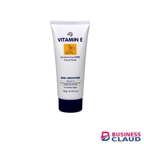 Love JoJo Vitamin E Moisturizing Care Facial Wash 190g
