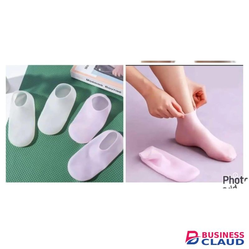 Silicone Moisturizing Socks Anti Slip Aloe Socks for Dry Cracked Feet Women & Softening Dry Cracked Feet Rough Skins, Calluses, Spa Gel Socks Foot Care After Pedicure-1 pair