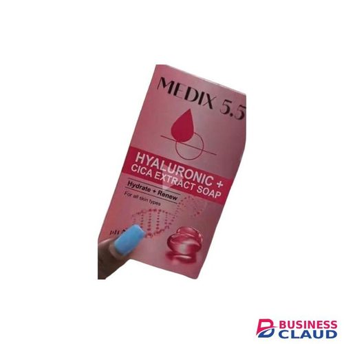 Medix 5.5 Hyaluronic + Cica Extract Hydrating Soap