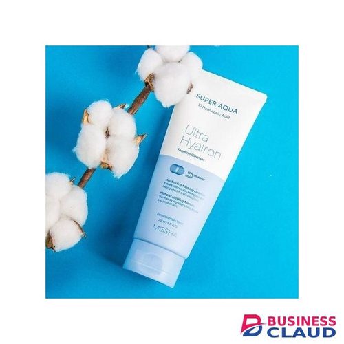 Missha Super Aqua Hyaluron Foaming Cleanser
