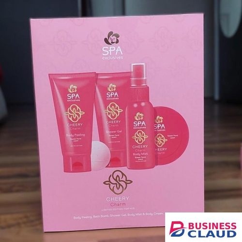 Spa Exlusive Set CHEERY CHARM Limited Edition Or Her