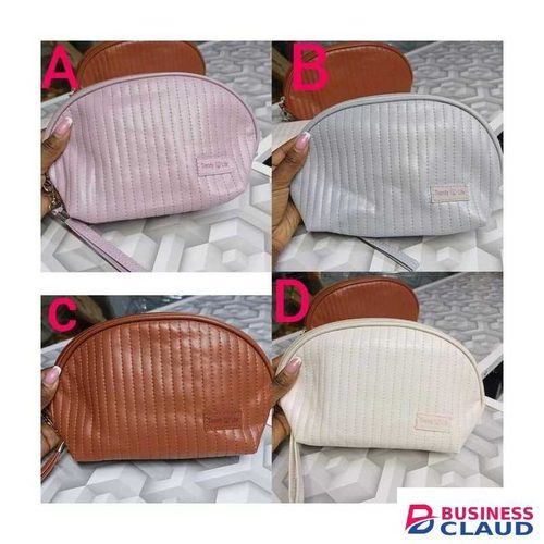 Portable Makeup Bag Waterproof Leather Pouch Travel Cosmetic Organizer for Women Durable, Stylish, Lightweight, Multi-Compartment Storage for Skincare and Beauty Essentials