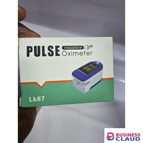 Fingertip Pulse Oximeter With Plethysmograph, Perfusion Index, Heart Rate Monitor, And LED Pulse Oximeter Display For Enhanced Health Tracking