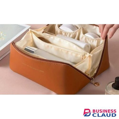 Un Branded Large capacity Cosmetic Bag Makeup organizer