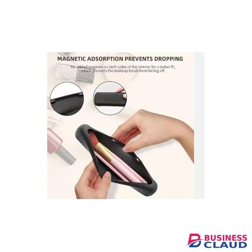 Silicone Makeup Brush Holder – Compact, Flexible & Easy-to-Clean Organizer