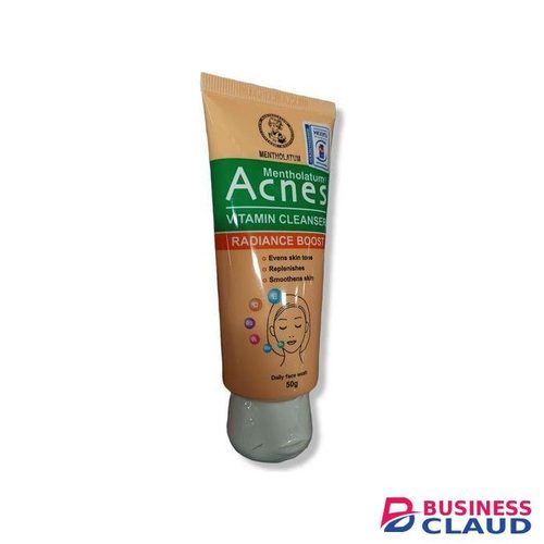 Beauty Acnes Vitamin Cleanser RADIANCE BOOST Evens Skin Tone Replenishes Smoothens MentholatÃ¹m