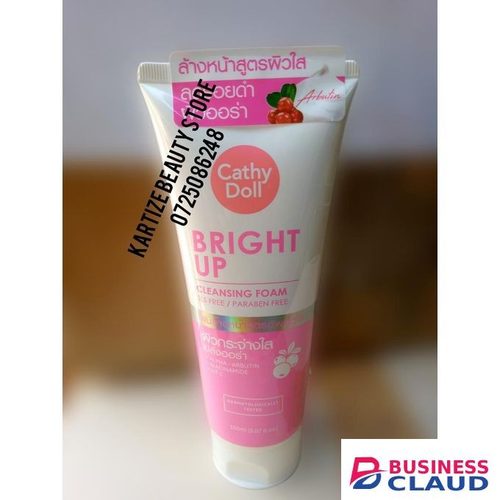 Cathy Doll Acne Remover Bright Up Cleansing Foam With Alpha Arbutin, Vitamin C And Niacinamide