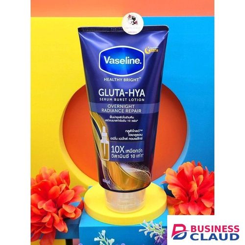 Vaseline 2 In 1 : Gluta-Hya Serum Burst Lotion - Flawless Glow + Overnight Radiance Repair (Day & Night) Combo