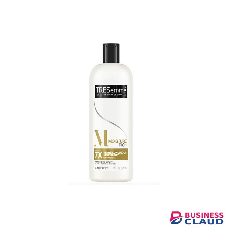 TRESemmé Moisture Rich Luxurious Conditioner,(828ml)