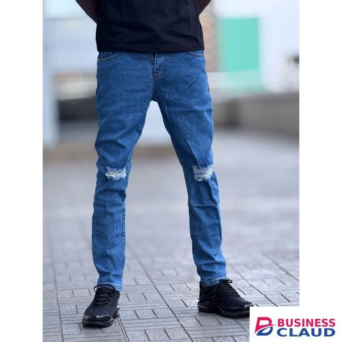 Washed blue men knee cut denim jeans/one cut