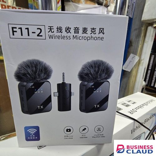 F11-2 3-in-1 Lavalier Mic for Vlogging, Interviews, and Online Recording