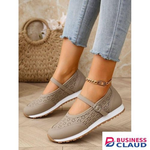 Ladies casual perforated flat shoes