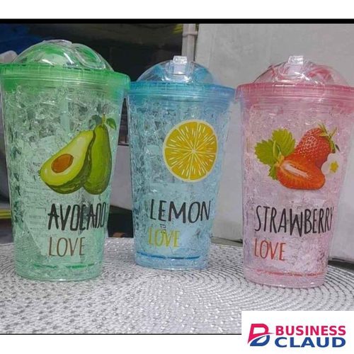 Share this product 500ml Smoothie Cup with a straw