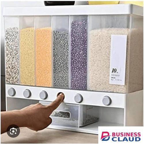 wall-mounted dry food dispenser