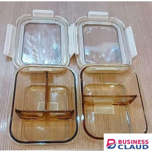 Single glass dish,partitioned in two compartments