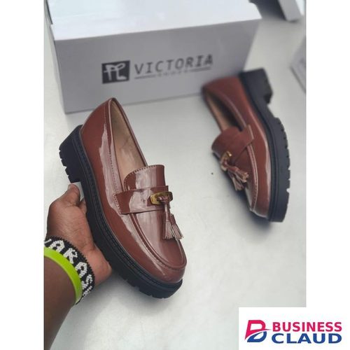 Brogue Shoe for Ladies Stylish Odette studded leather Mary Jane size 37-42 Red, Black, Brown, Beige - Wipe and Go