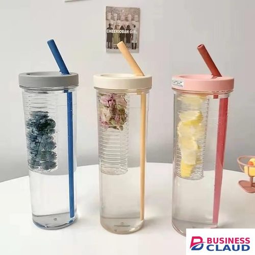 Cute Water Bottle With Foldable Straw 700ML