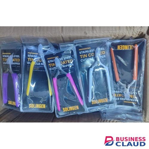 Professional stainless steel tin coated nail cuticle nipper Available in black and pink