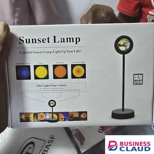 Sunset Projection Night Lamp – USB LED Light with 4 Color-Changing Modes