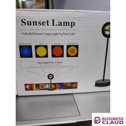 Nordic 180° Rotating Sunset Projector Lamp USB Home Decor Light with Rainbow Effect