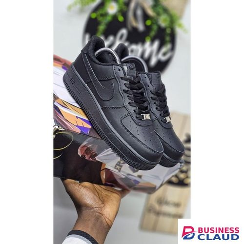 BLACK SNEAKERS.