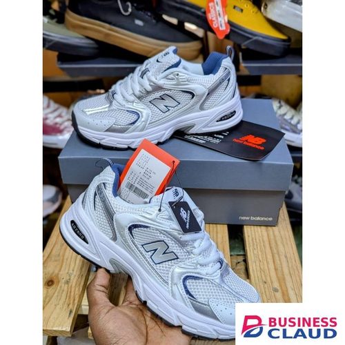 Balance 530 authentic sneakers