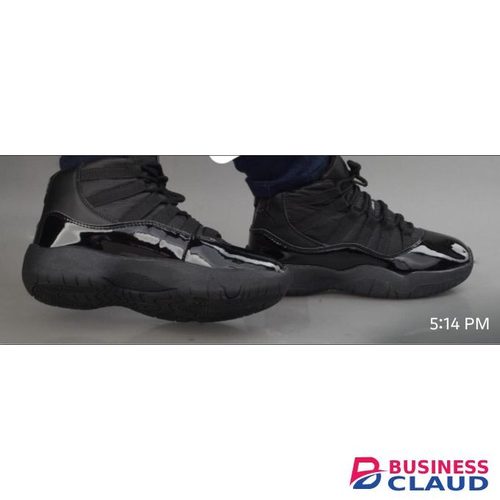 Casual men's sneakers shoes