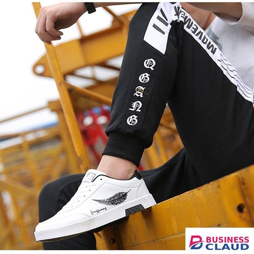 2 Pairs Men's Sneakers Sports Breathable Running Shoes, White & Black in Kahawa-wendani