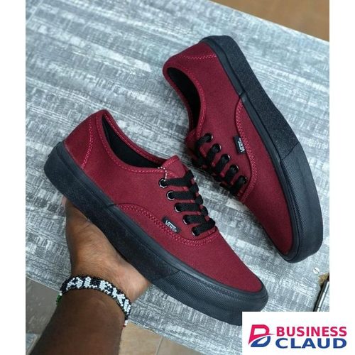 Canvas maroon black sole