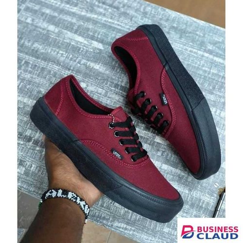 Canvas maroon black sole