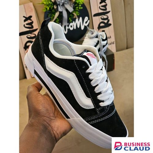 Unisex Puff Retro Skater Sneakers - Onyx Black & White - Oversized Fat Laces - Puffy Tongue Platform Trainers - Size 36-45 - Trendy Streetwear