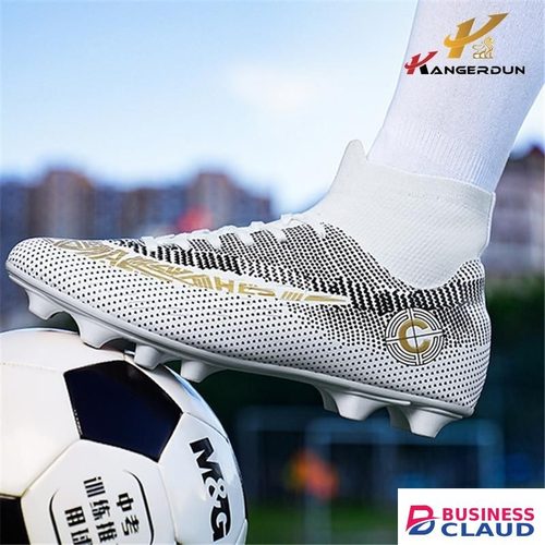 KANGERDUN Men Cleats Soccer Shoes Team Sport Football Boots Training FG TF Turf Sneakers