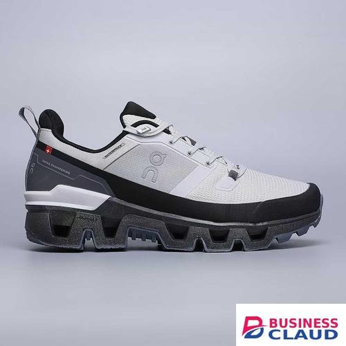 MEN OUT DOORS SNEAKERS