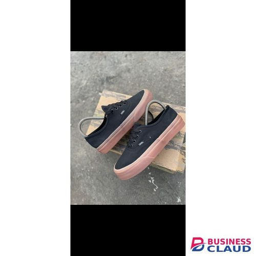 Canvas black brown sole