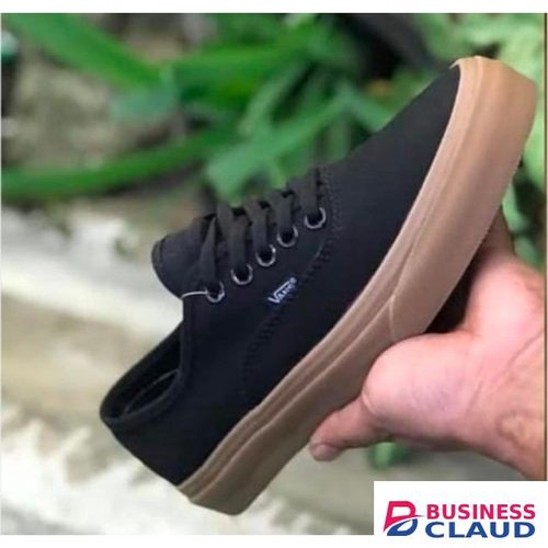 Canvas black with brown sole