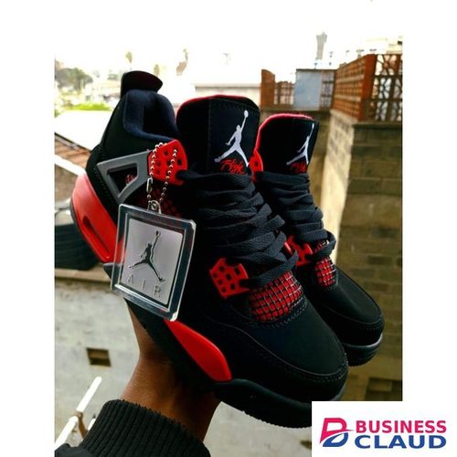 j4 black red