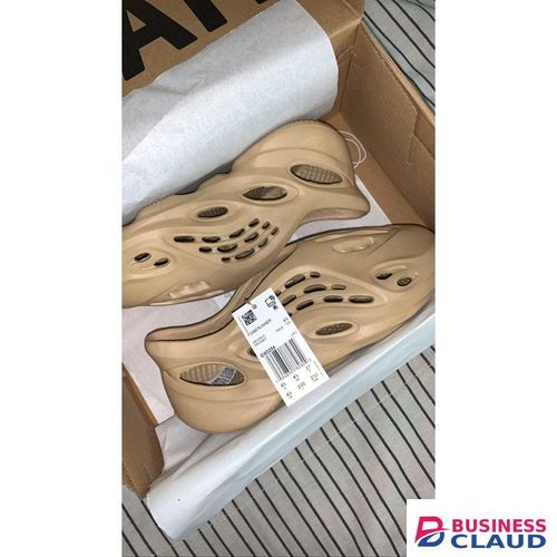 shawn BEIGE UNISEX FOAM RUNNERS