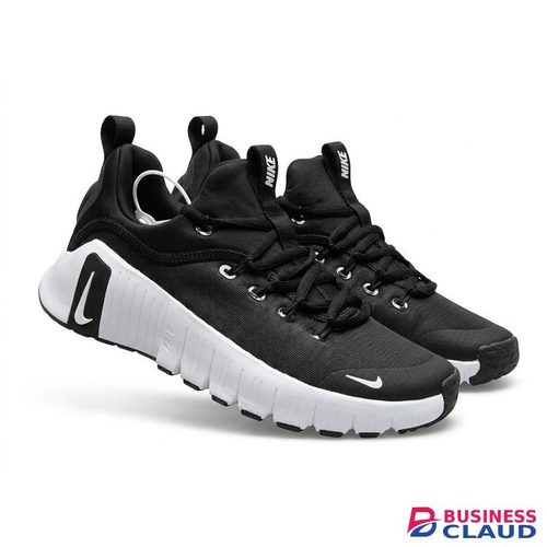 Free METCON SHOES BLACK AND WHITE SNEAKERS