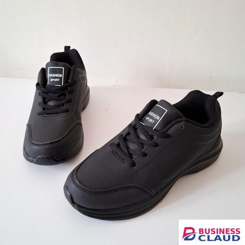 Unisex black leather lace-up sneakers with rubber sole - for men and women