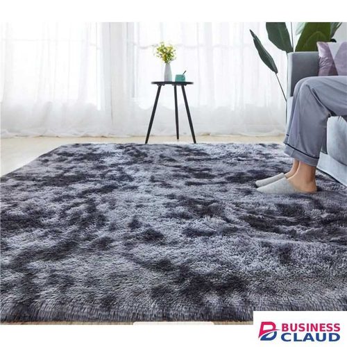 7 BY 8 SOFT SMOOTH FLUFFY CARPET -BLACK PATCHED 7*8