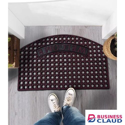 Un Branded Gold rubber door mat