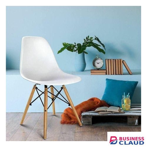 Eames Chairs – Modern Comfort & Style