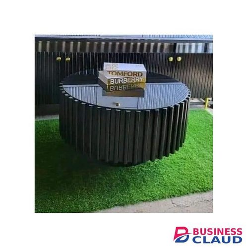Modern Round Nesting coffee table with marble top