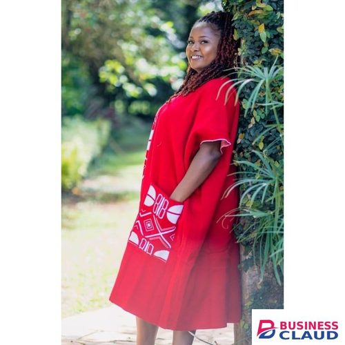 Premium African Print Dress – One-Size-Fits-All (Red & White)