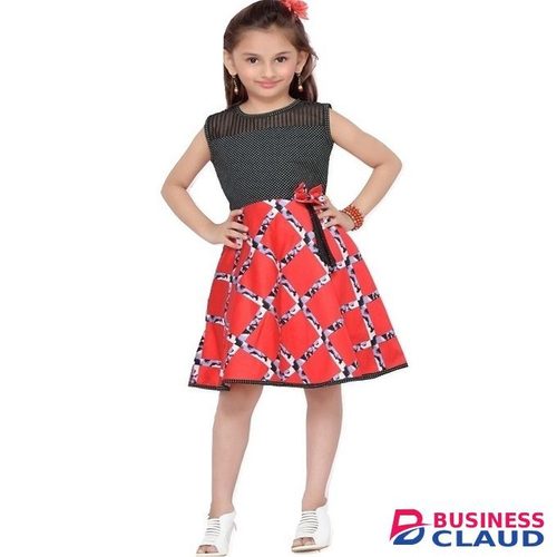Ceemee Sleeveless Red cotton dress with black shiny lace bib