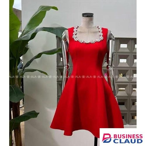 Red Eyelle Round Neck Fancy luxe chained skater Midi dress