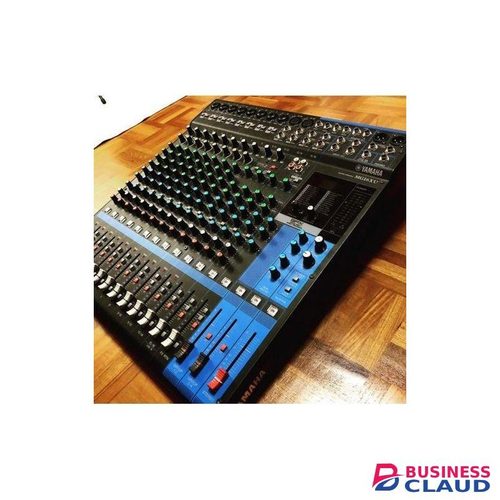 Yamaha MG16XU 16-channel Mixer with USB and FX